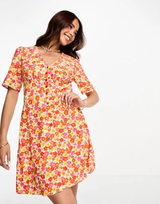 Alexa floral mini dress in orange and red