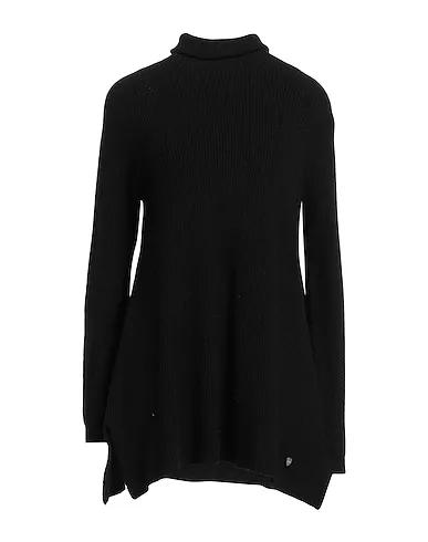 Black Knitted Turtleneck