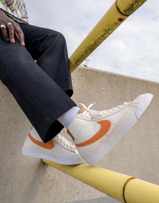 Blazer Mid '77 sneakers in orange