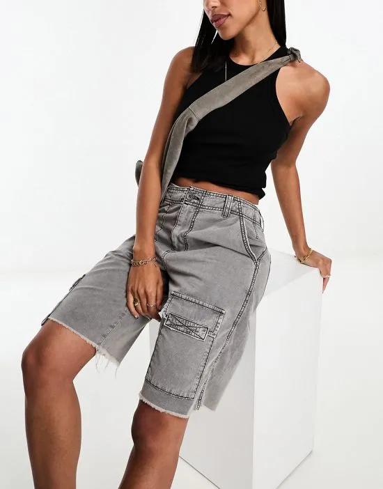 boyfriend short in washed gray