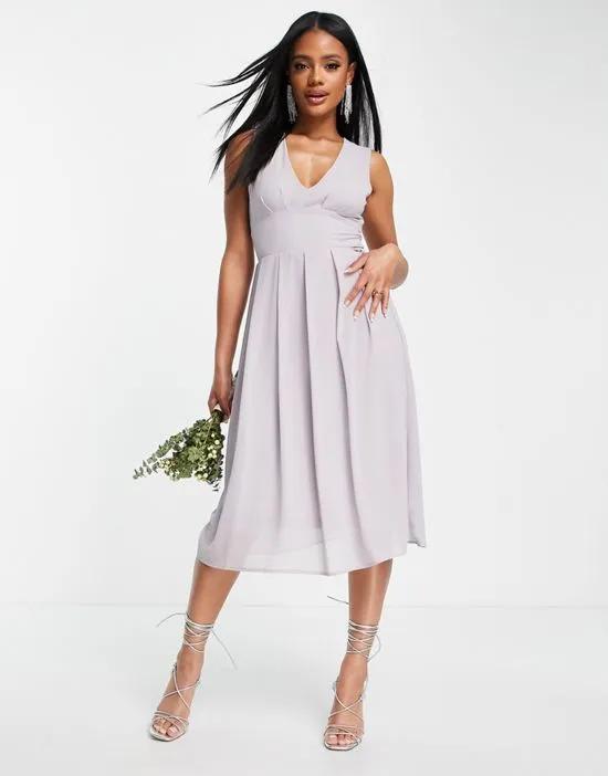 Bridesmaid chiffon v front midi dress with pleated skirt in gray