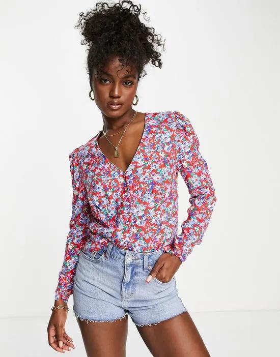 button up fitted blouse in bright floral