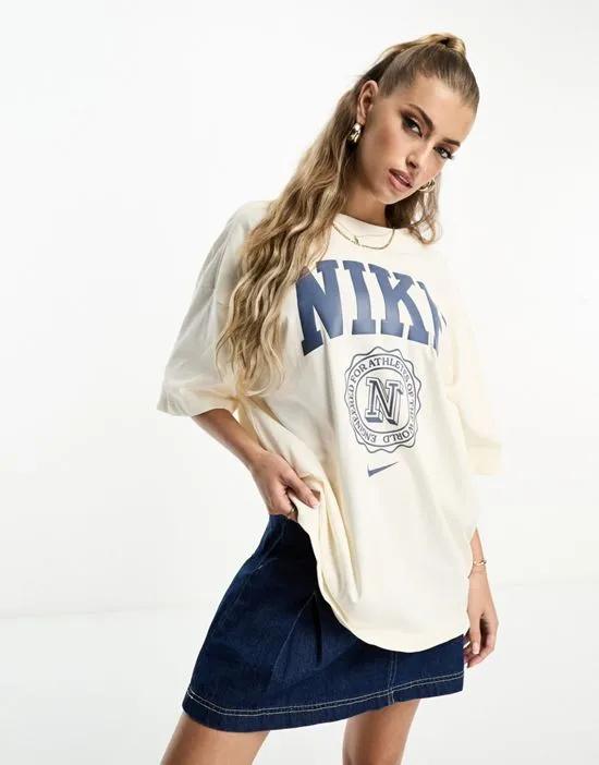 Campus Classic essential printed T-shirt in ivory
