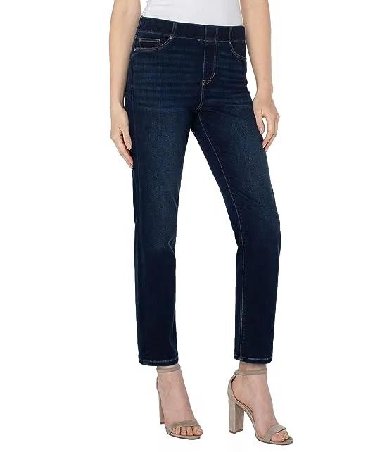 Chloe Pull-On Slim Eco Jeans 29" in Canton