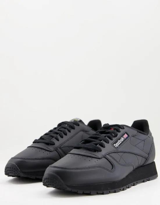 Classic leather sneakers in triple black
