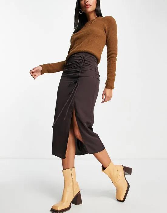 clean midaxi skirt with ruched side detail in chocolate