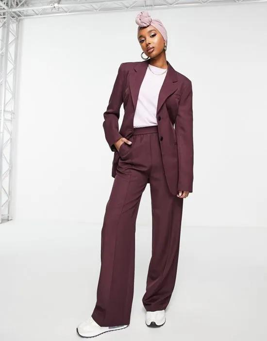 commuter suit blazer in burgundy