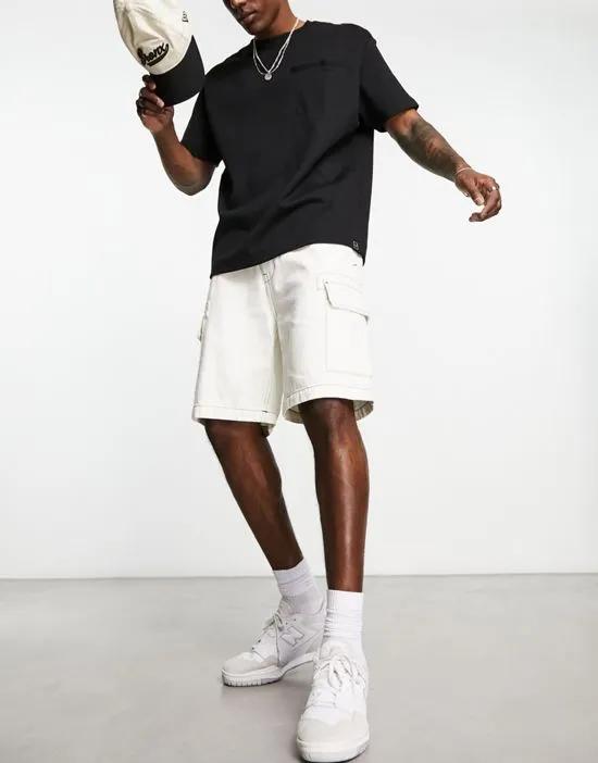 contrast stitch pocket shorts in white