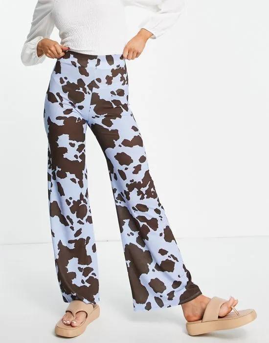 dad pants in cheesecloth in cow print