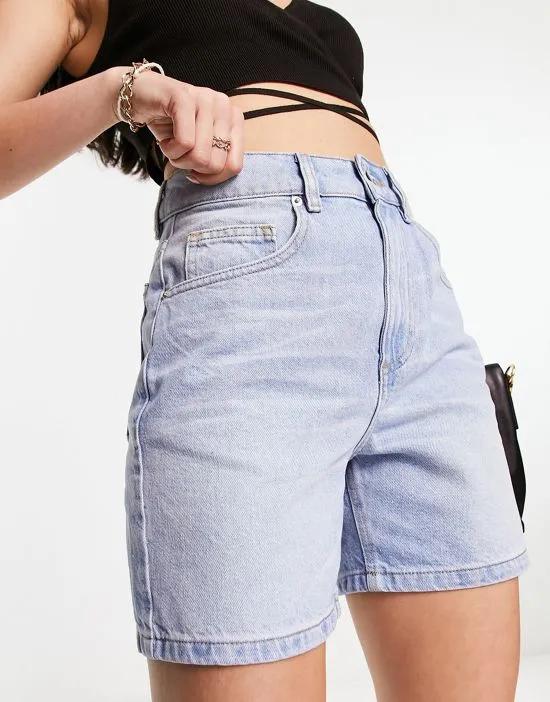 denim dad short in bleach wash
