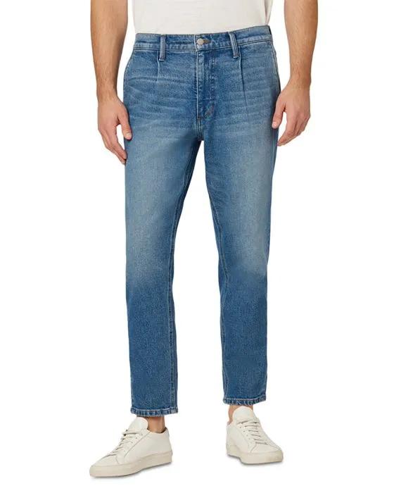Diego Straight Slim Fit Pleated Jeans in Doxon