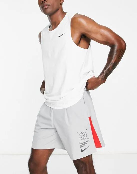 Dri-FIT 7inch shorts in gray