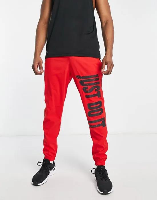 Dri-FIT sweatpants in red