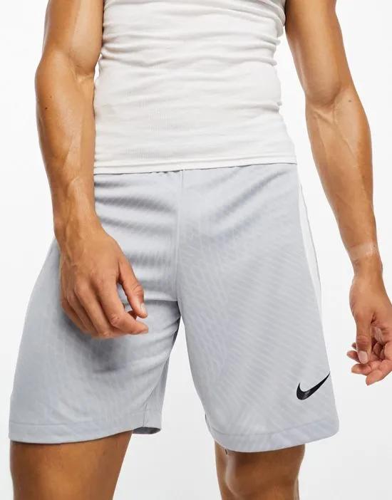 Dri-FIT Train 5inch shorts in gray