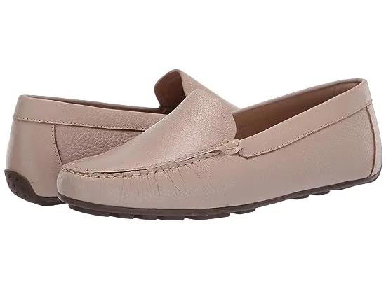 Driver Club USA Women's Leather Made in Brazil Luxury Driving Loafer with Venetian Detail
