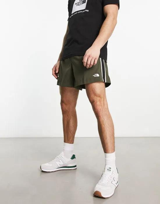 Elevation shorts in khaki