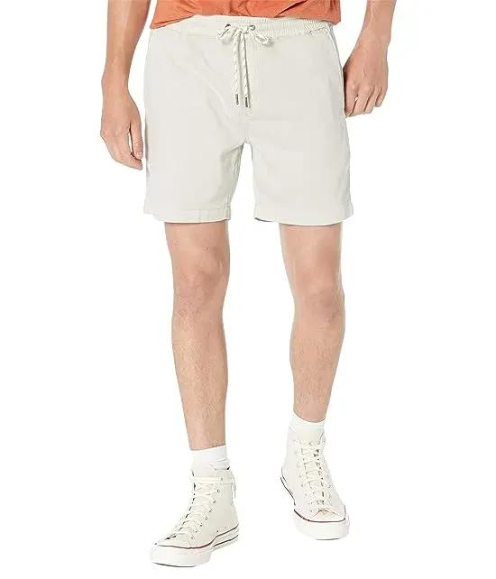 Essential Shorts 6.5"