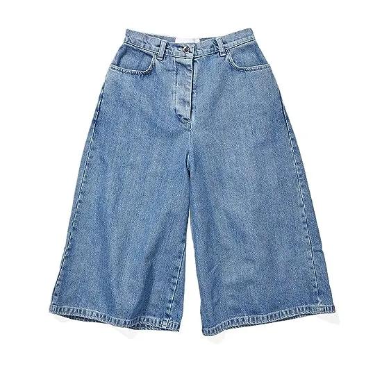 Fitloose Shorts in Washed Denim