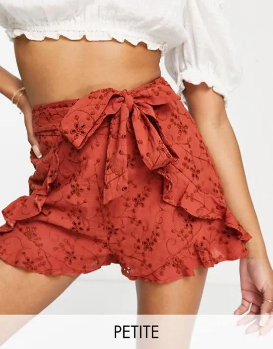 frill detail short in rust
