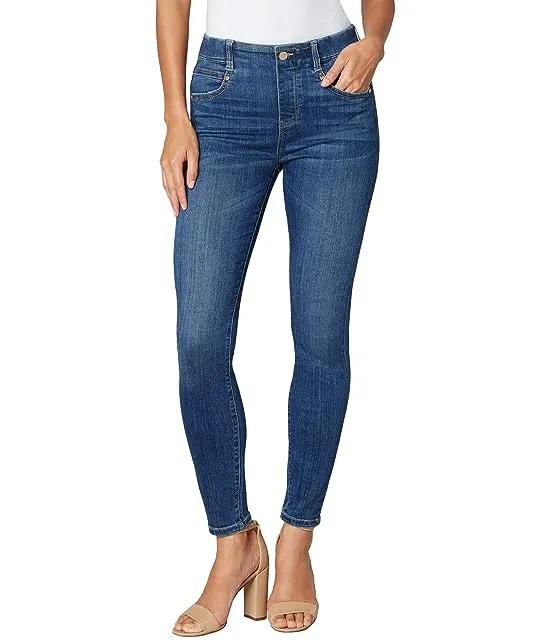 Gia Glider Ankle Jeans in Charleston