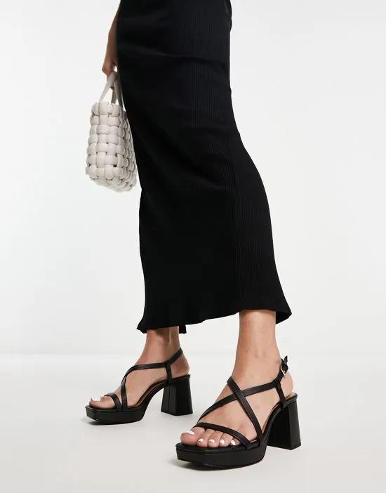 heeled strappy platform sandals in black