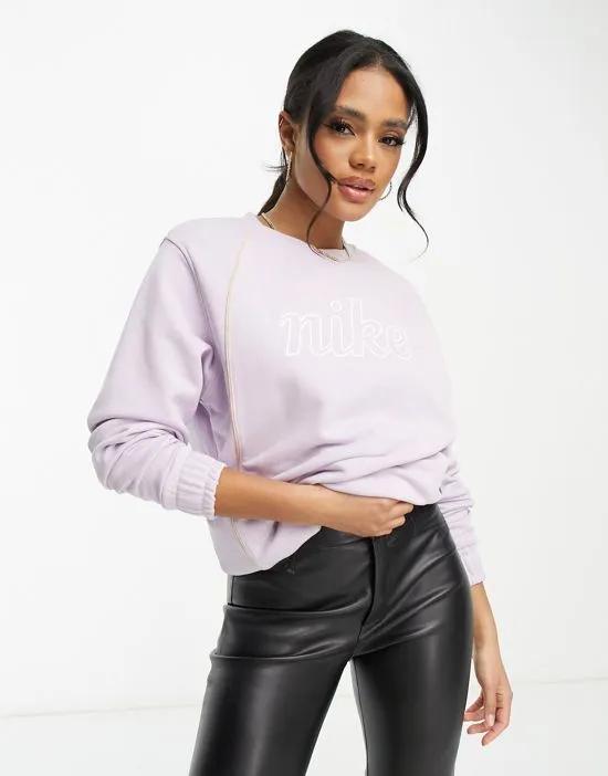 heritage script logo sweatshirt in lilac