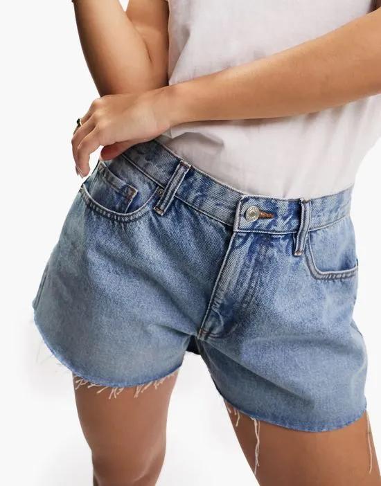 Hourglass denim 'relaxed' shorts in midwash blue