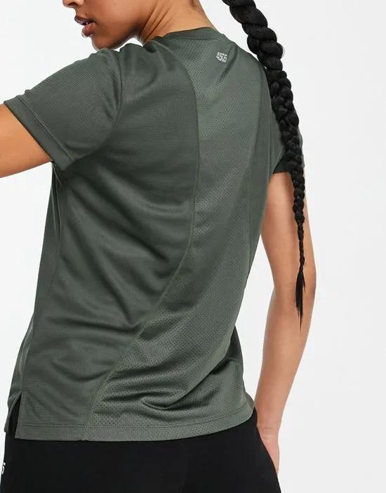 icon performance t-shirt