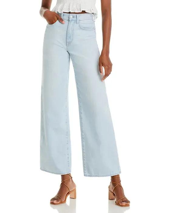 Icy Super Wide Leg Jeans in Lafontaine
