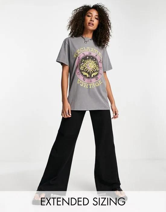 Inspired inclusive T-shirt in washed gray with sun and moon print