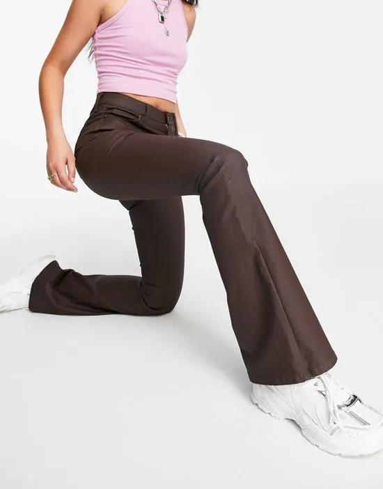 Jamie flare jeans in coated brown