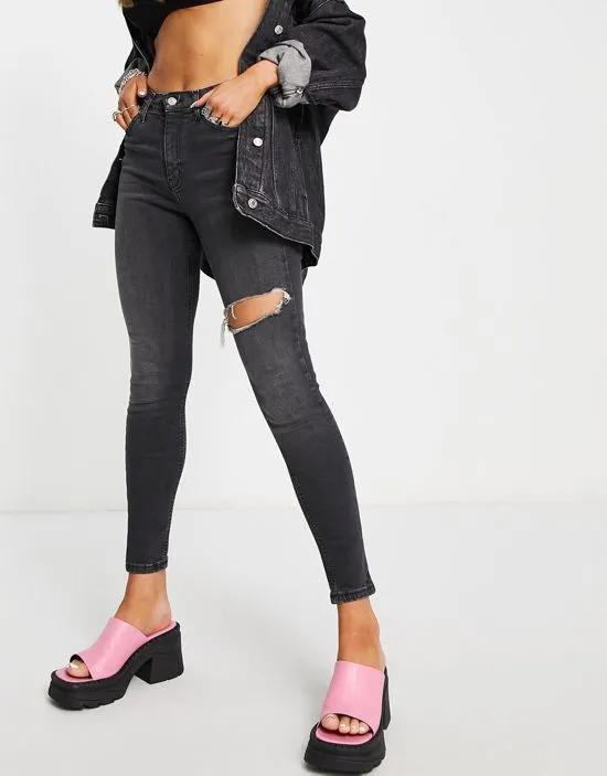 Jamie jeans with thigh rip in washed black