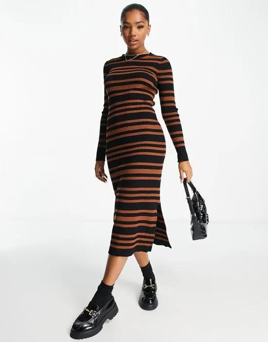 knit crew neck ribbed maxi dress in brown stripe