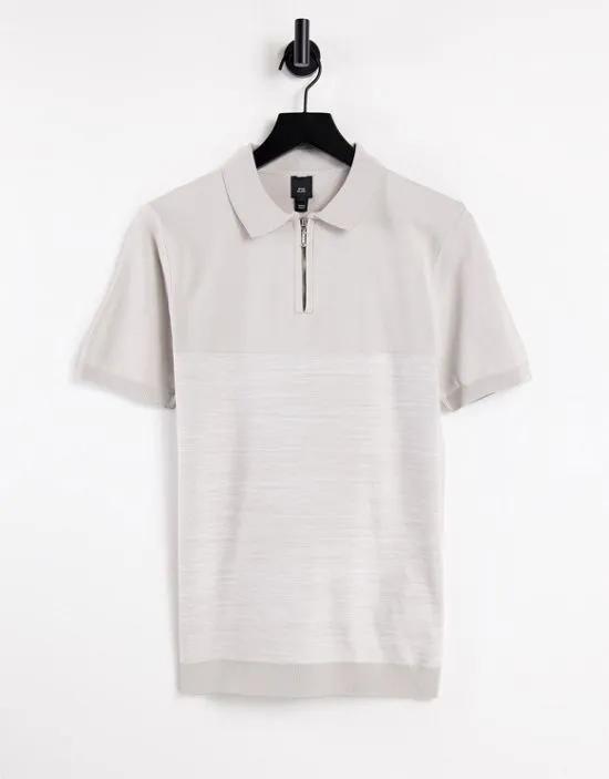 knitted polo in gray