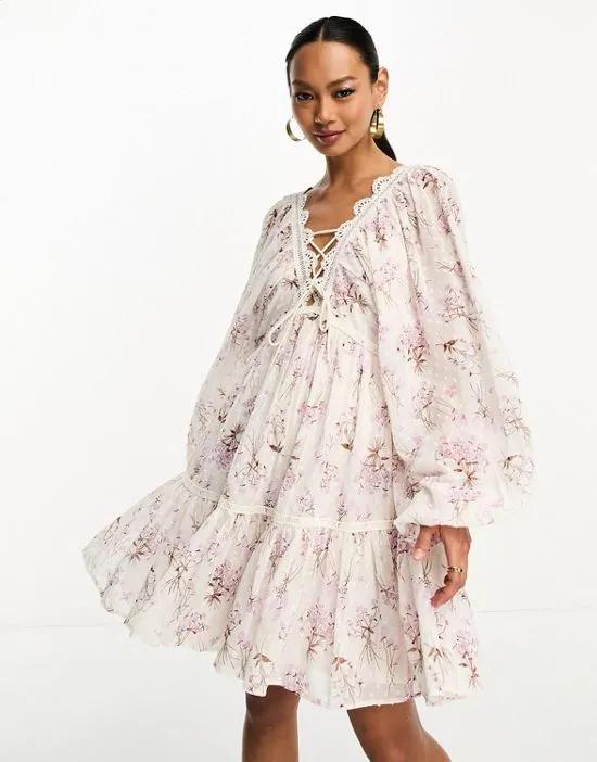 lace trim plunge batwing mini dress with pep hem in lilac floral texture