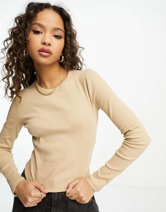 long sleeve ribbed t-shirt in sand