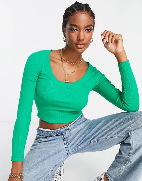 long sleeve scoop neck rib top in bright green