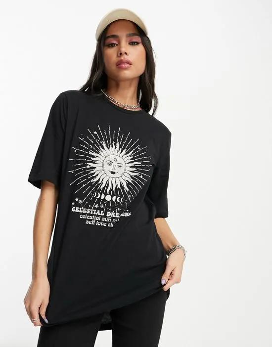 longline graphic T-shirt in black