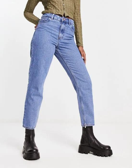 mom jeans in stonewash blue