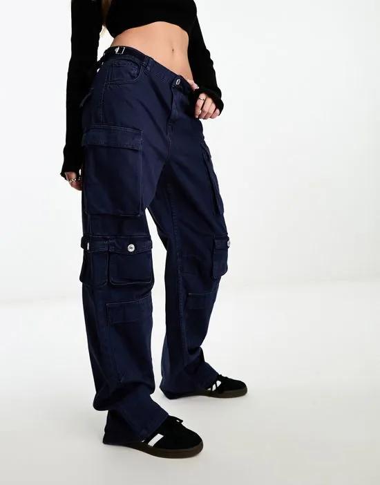 multipocket cargo pants in indigo