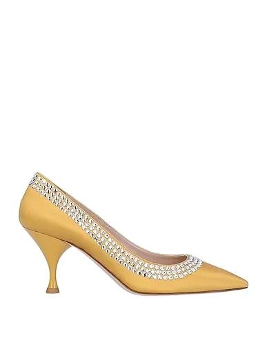Ocher Satin Pump