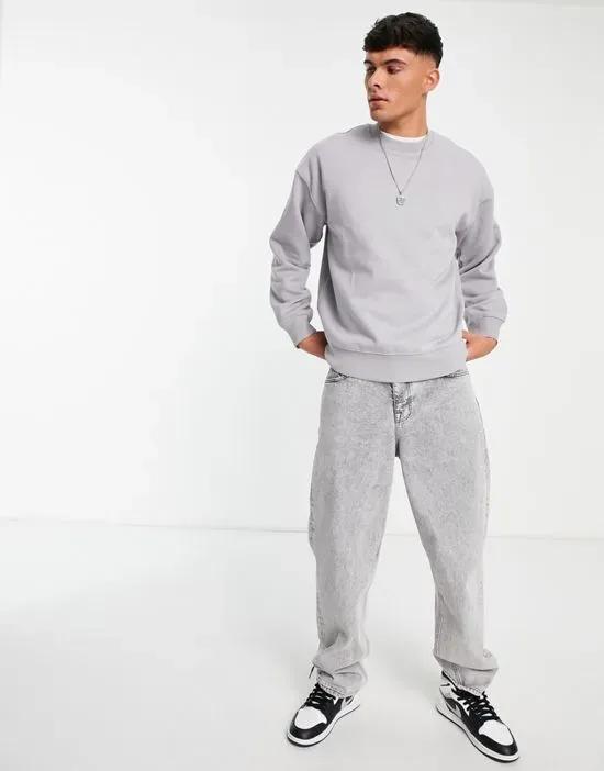 oversized sweatshirt in gray