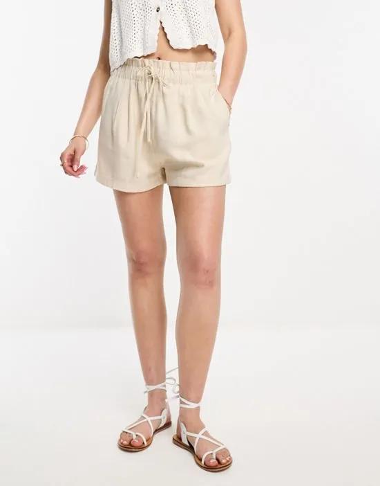 paperbag waist shorts in sand