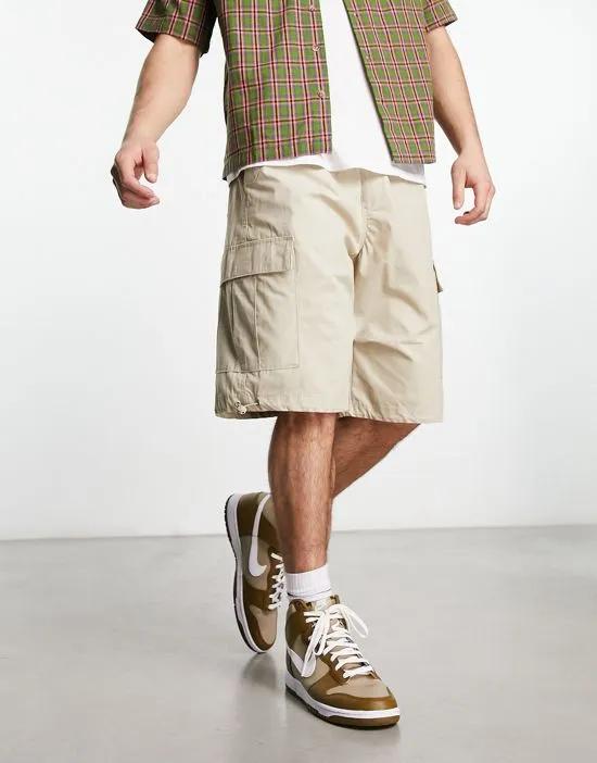 parachute pocket short in ecru