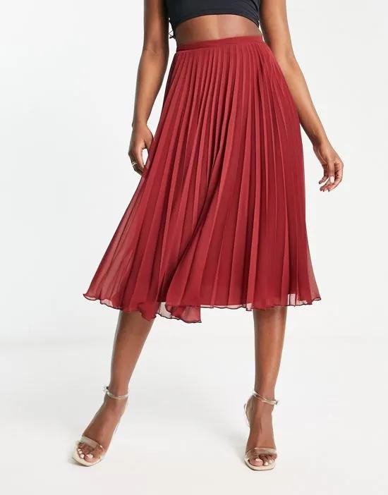 pleated midi skirt in wine