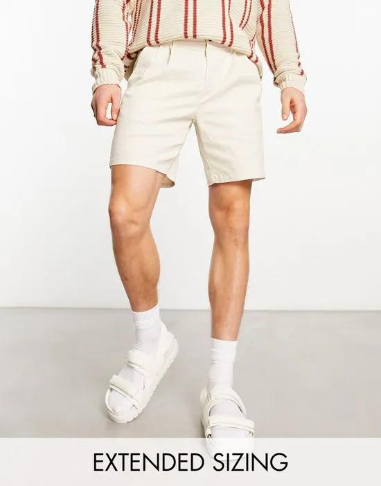 pleated shorts in white