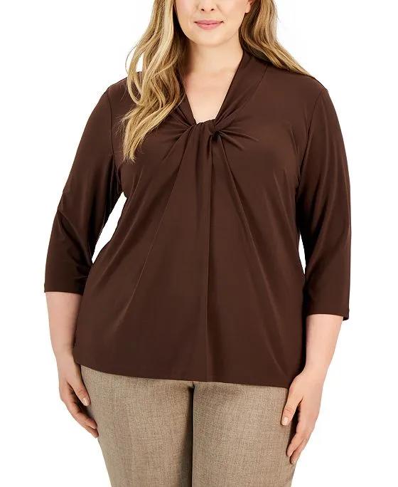 Plus Size Knotted-Front 3/4-Sleeve Top