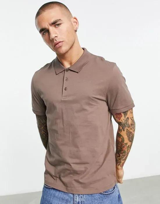 polo in brown