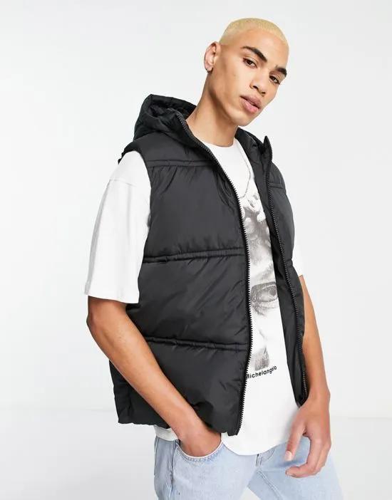 puffer vest with hood in black