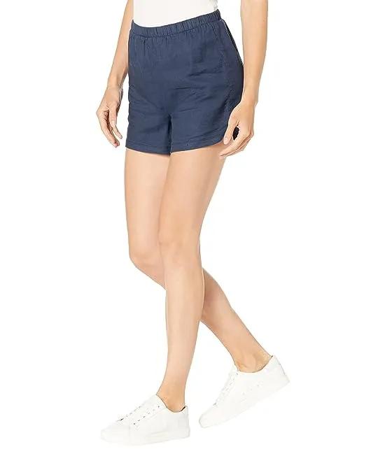 Pull-On Shorts in Stretch Linen Twill